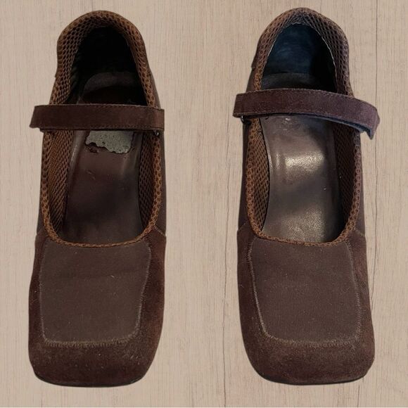 Vintage brown suede Mary Janes square toe heels - Picture 6 of 9